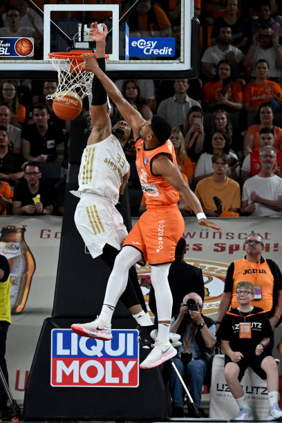 技体育中更 技体育中更