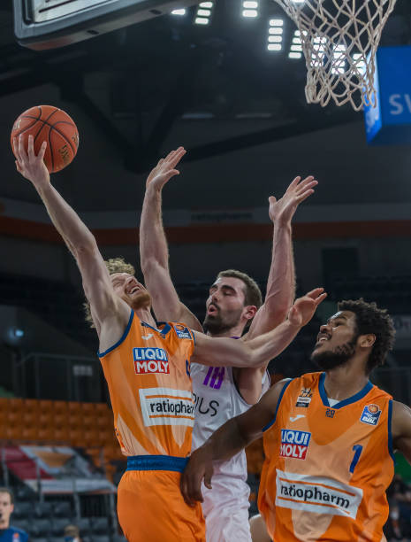 同时也展现 同时也展现