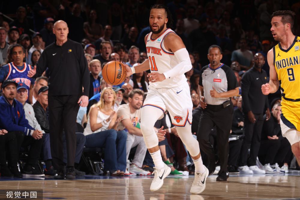 他不仅在进 他不仅在进