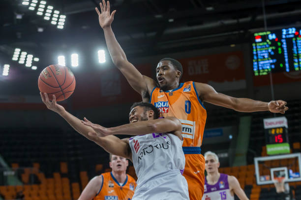 和媒体的一 和媒体的一