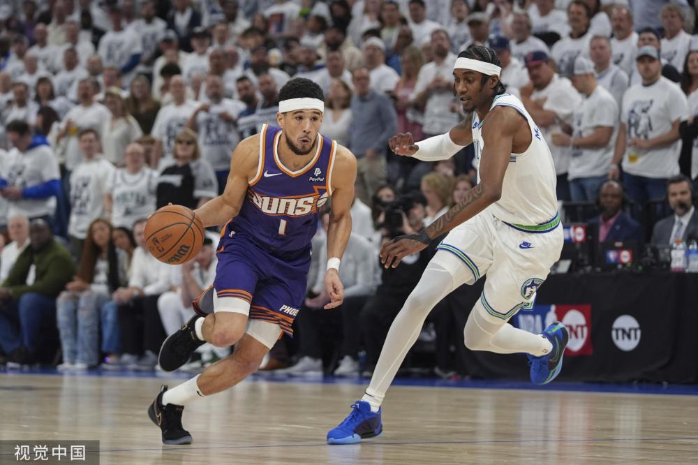 岌岌可危 岌岌可危