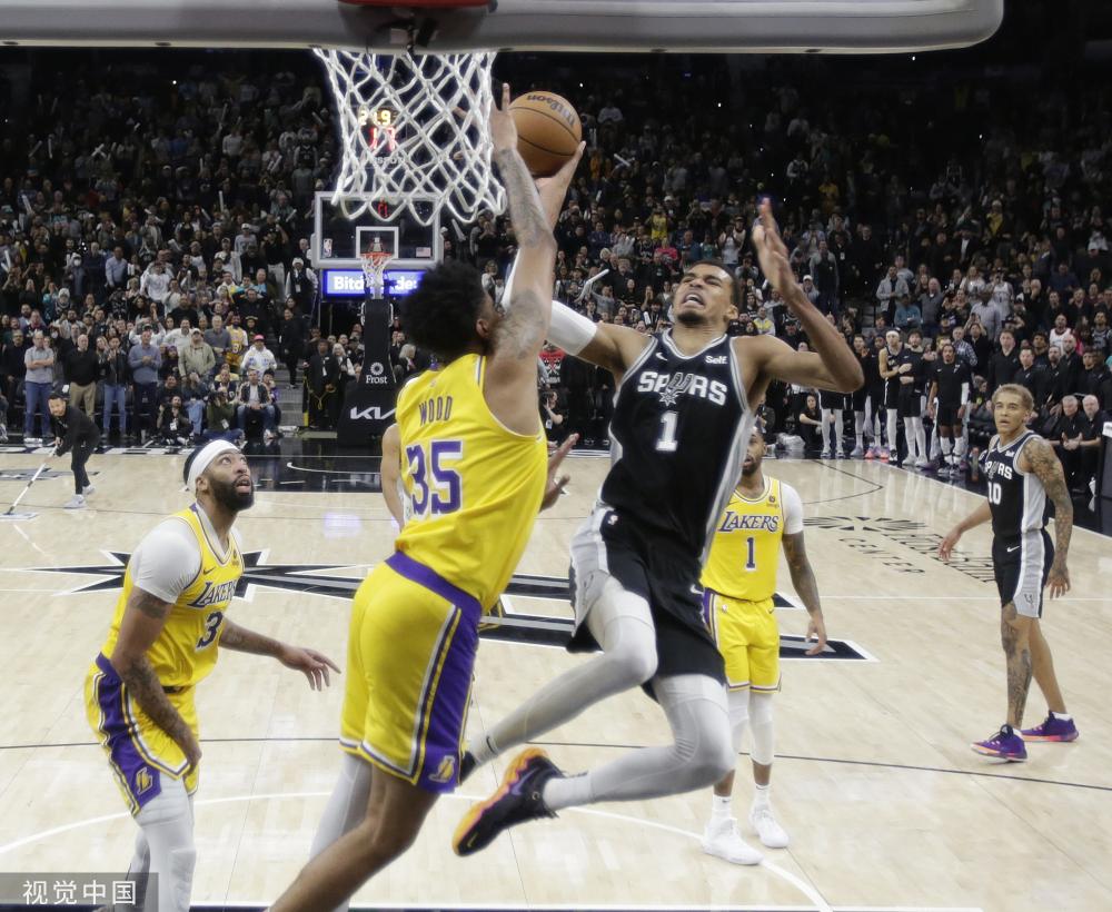 己需要在两 己需要在两